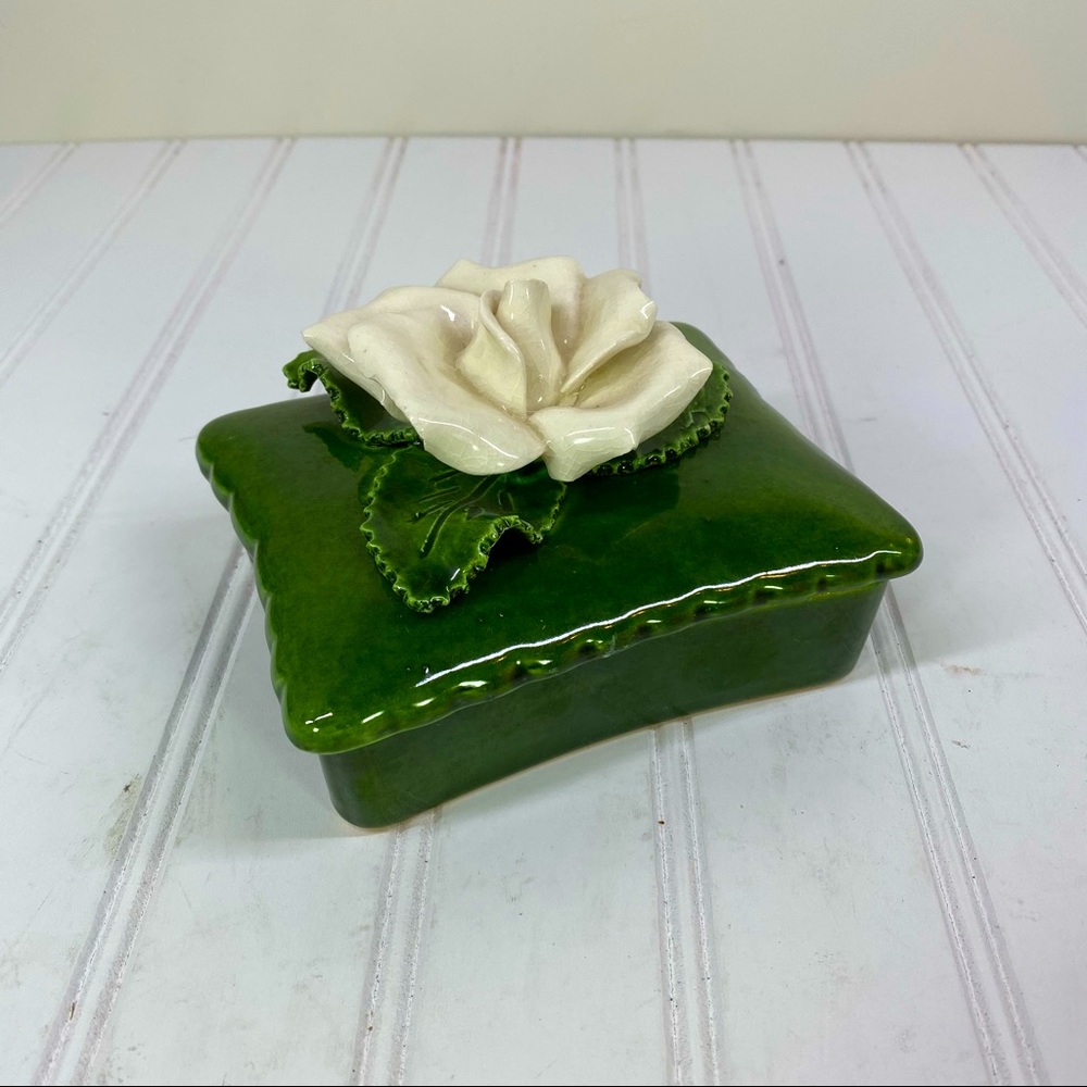 California pottery green trinket box it’s white rose